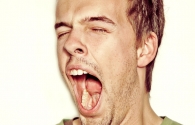 yawning-195x125